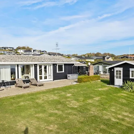 Stunning In * 奥本罗